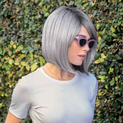 Vada wig, Smokey Grey R, Amore René of Paris